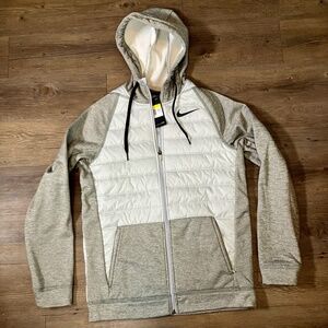 NWT Nike training puffer hoodie, Men's Small